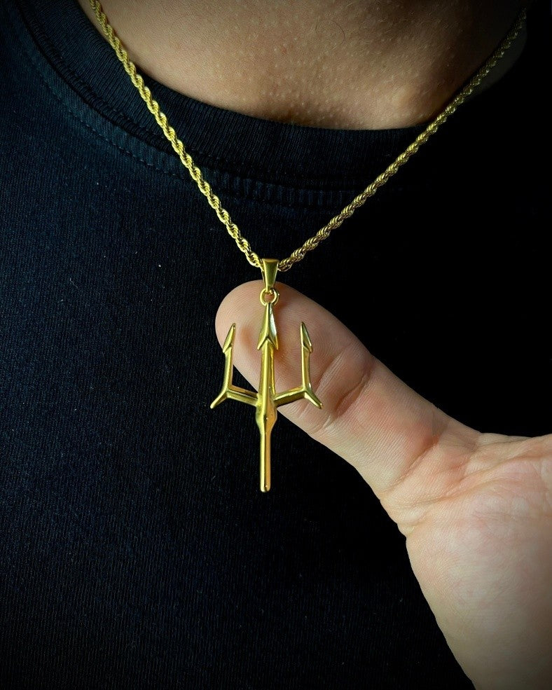 Rope Chain Trident Necklace