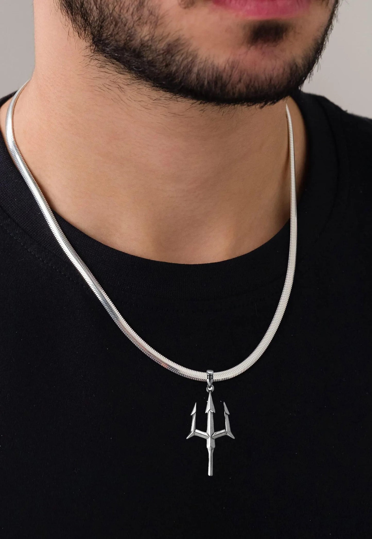 Snake Chain Trident Necklace