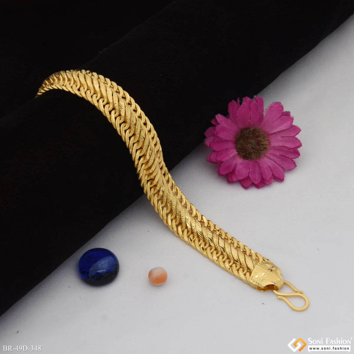 Luxury-grade Gold bracelet