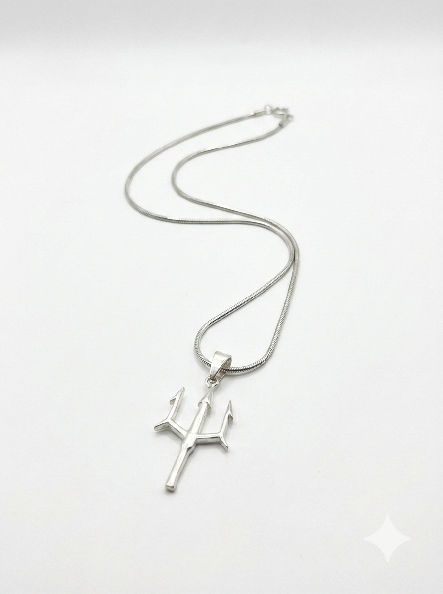 Trident pendant in Pure silver