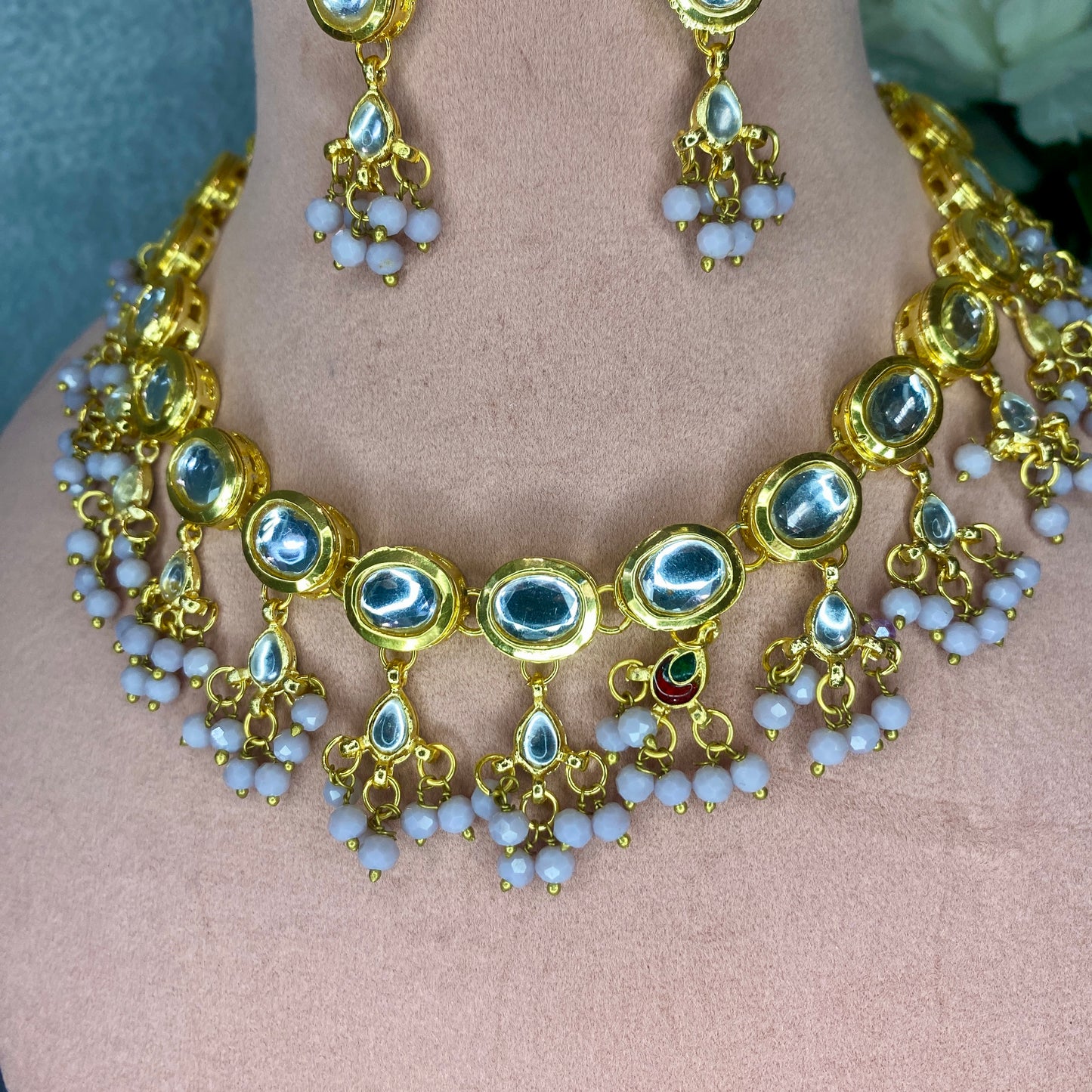 Lavender Dangling beads Kundan Necklace