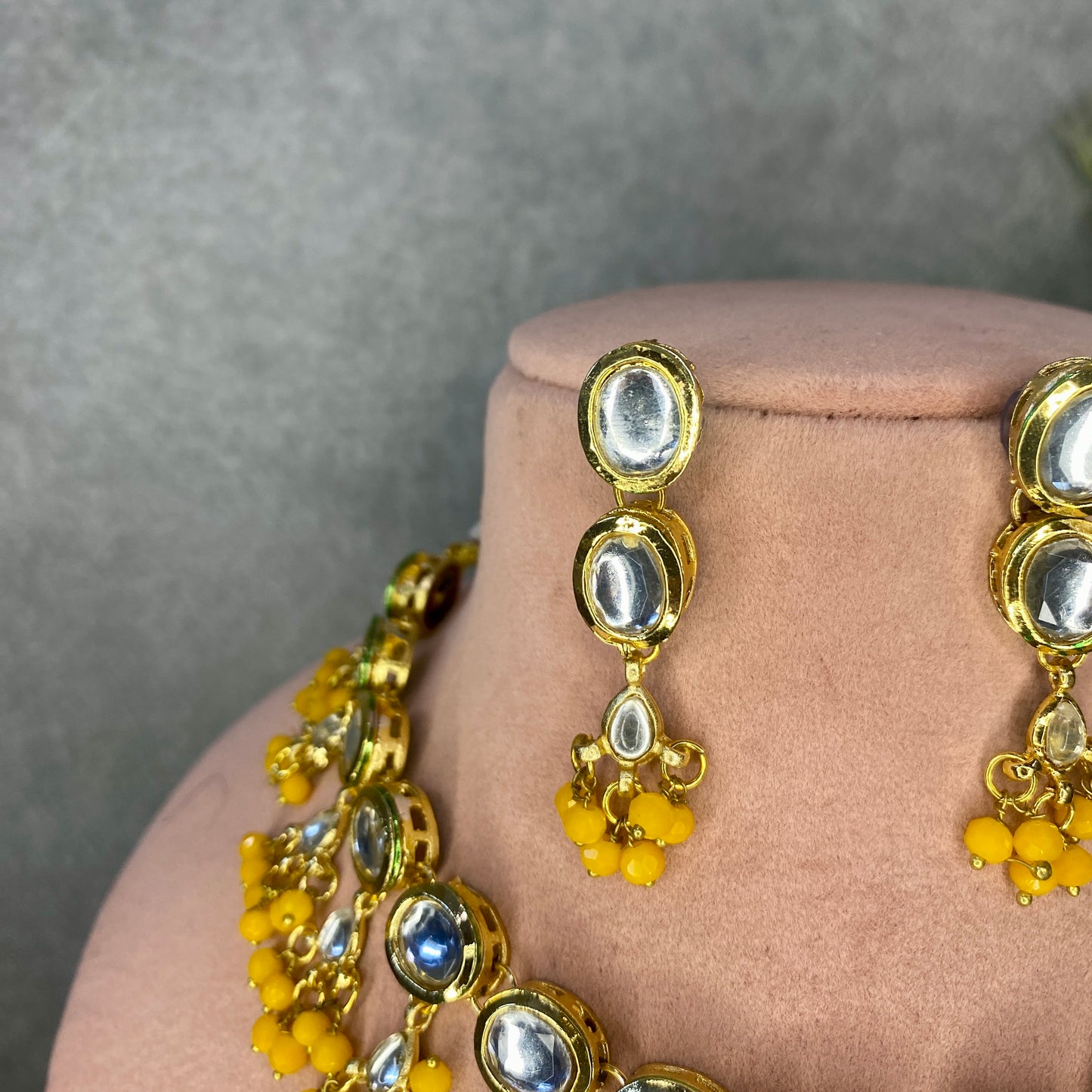 Yellow Dangling Beaded Kundan Necklace