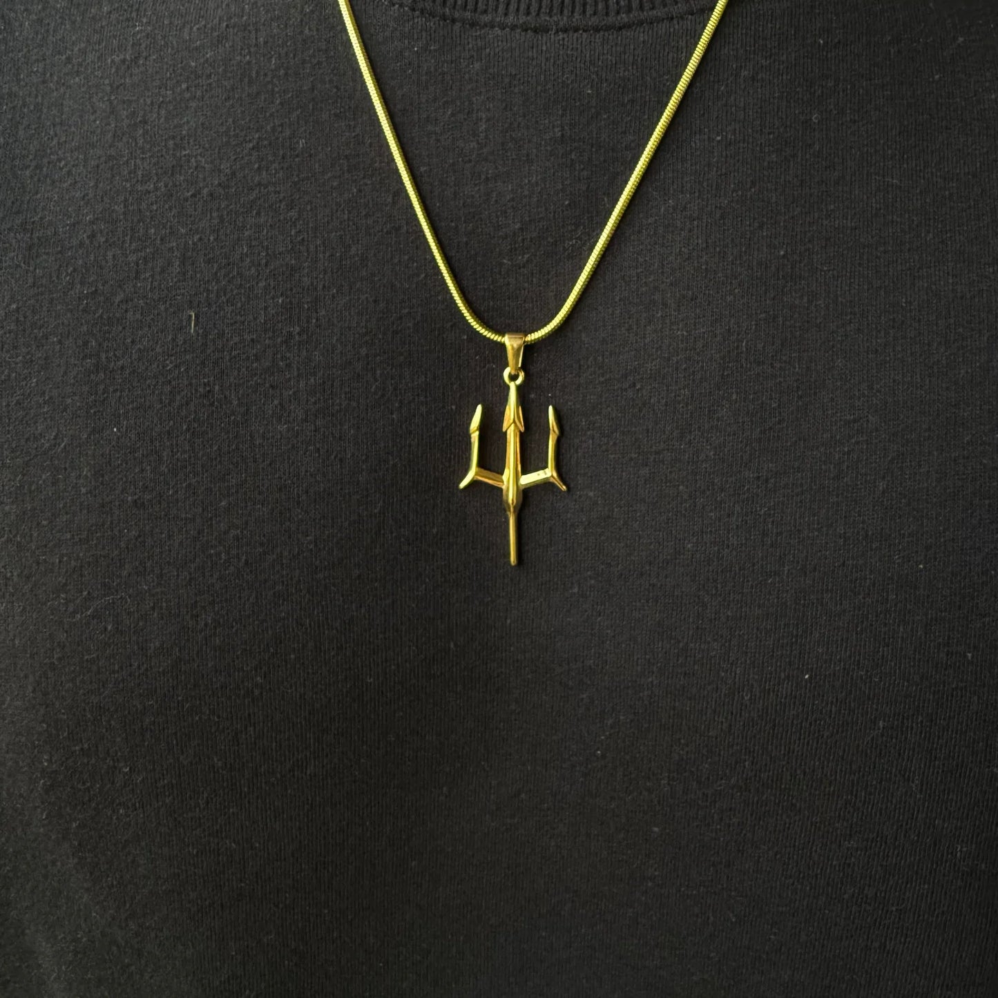 Trident with Box Chain Gold
